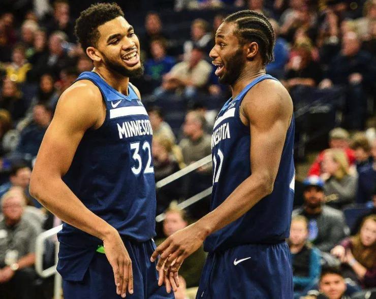  森林狼双塔合砍六十四分屠公牛  